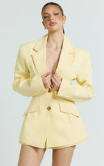 Harvey Blazer – 2 Button Closure Square Hem Blazer in Lemon